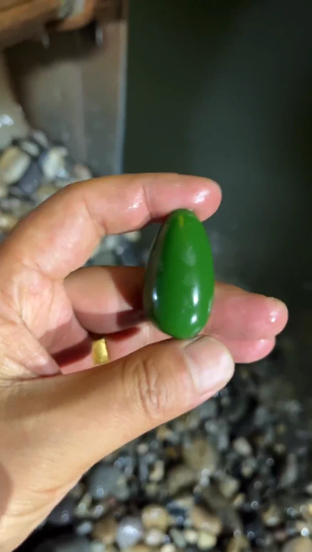 未镶嵌和田玉挂件1