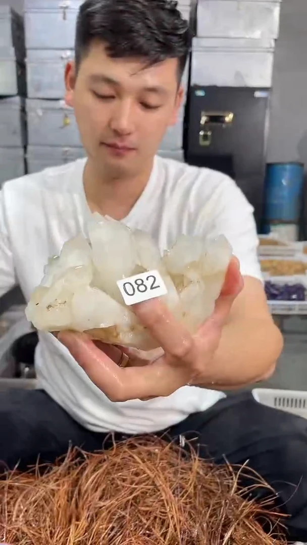 未镶嵌珠宝半成品水晶晶簇-82