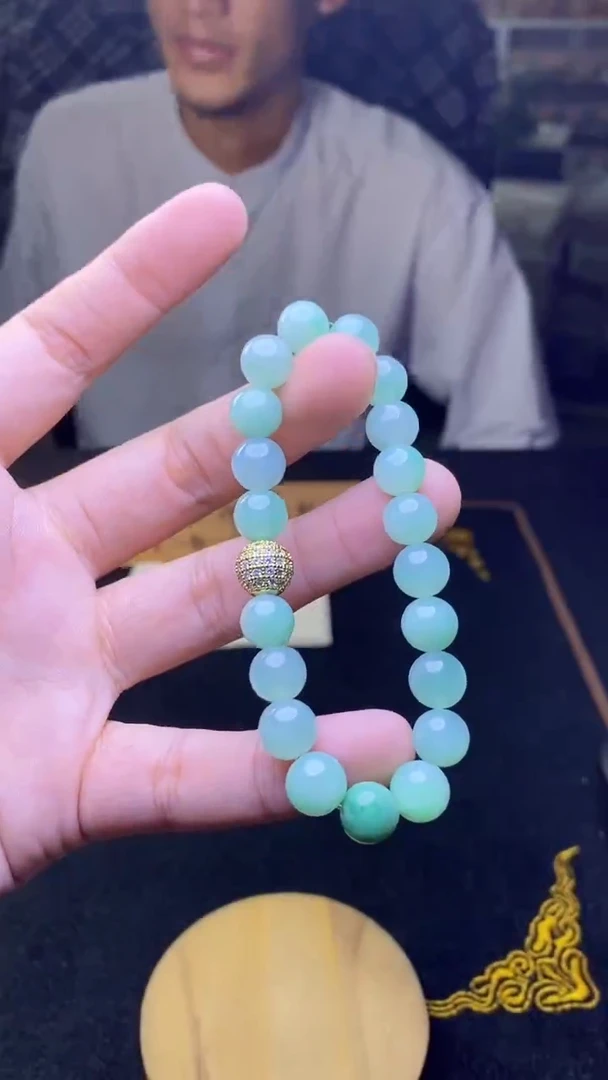 定制翡翠未镶嵌天然缅甸A货翡翠，多样性发货，拍一发一