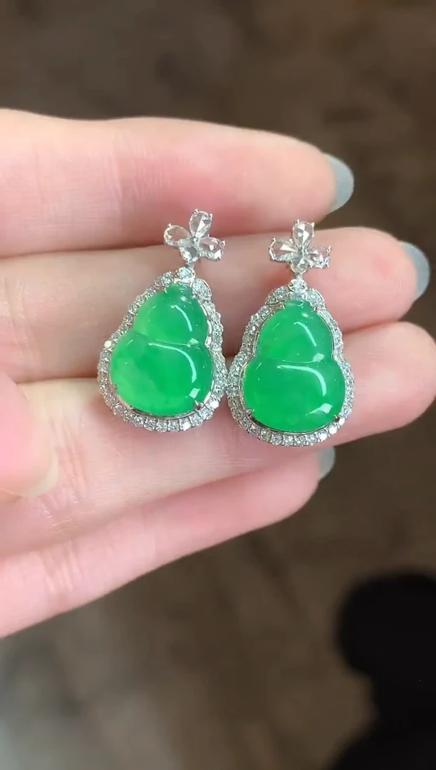 吊坠(不含链)18K金镶嵌翡翠吊坠(不含链)|15800多样性发其一