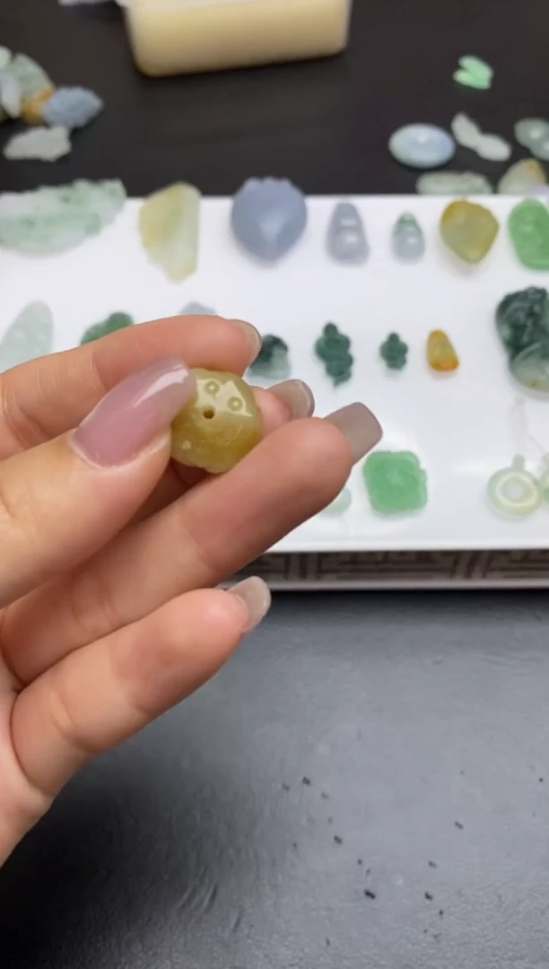 【闪购商品】定制翡翠未镶嵌翡翠毛货~