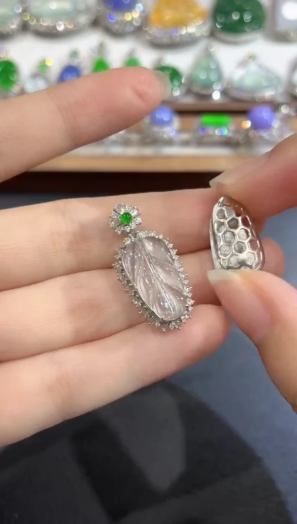 吊坠(不含链)18K金镶嵌翡翠91-吊坠