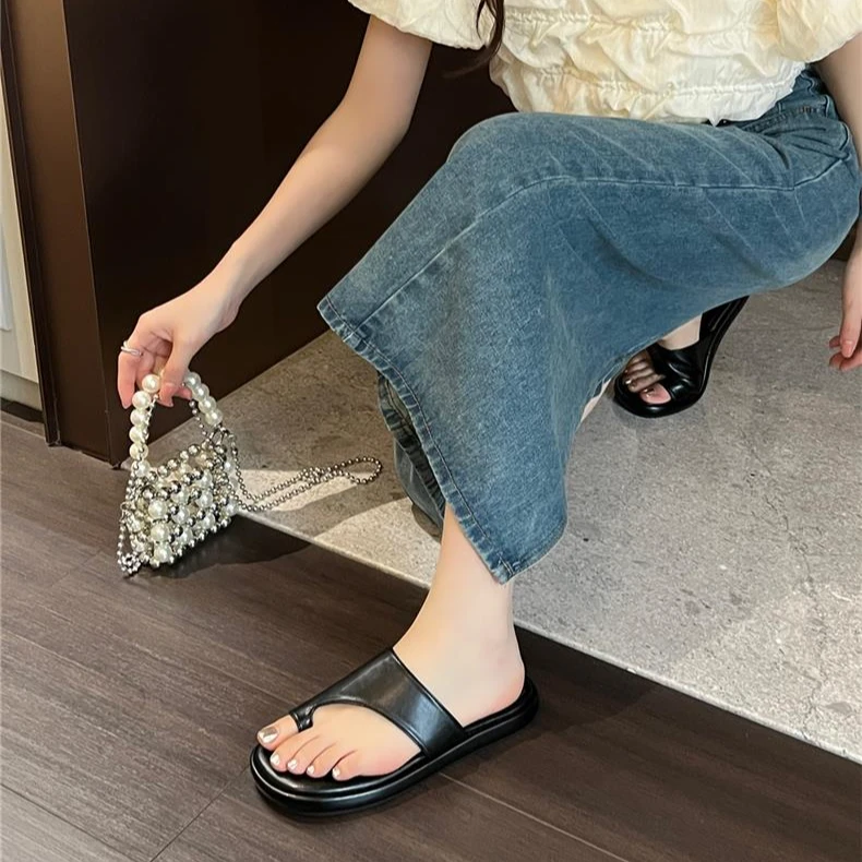 【现货】平底凉拖鞋女外穿夏季新款小众设计套趾休闲一字拖G2886