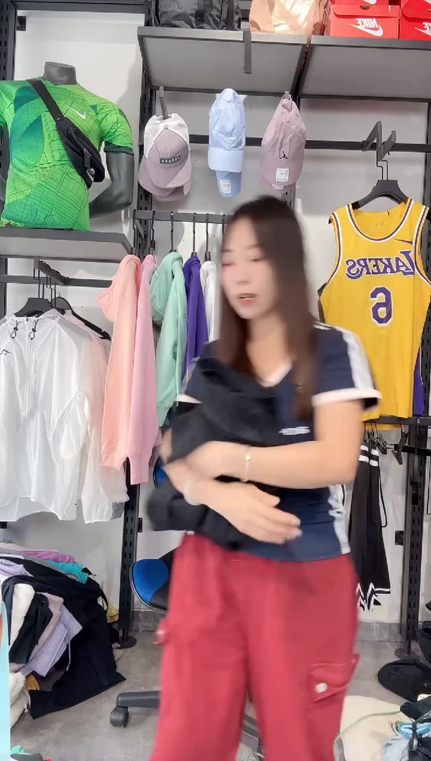 1439  编码 瑕疵款直播间过款为准 尺码 XL180