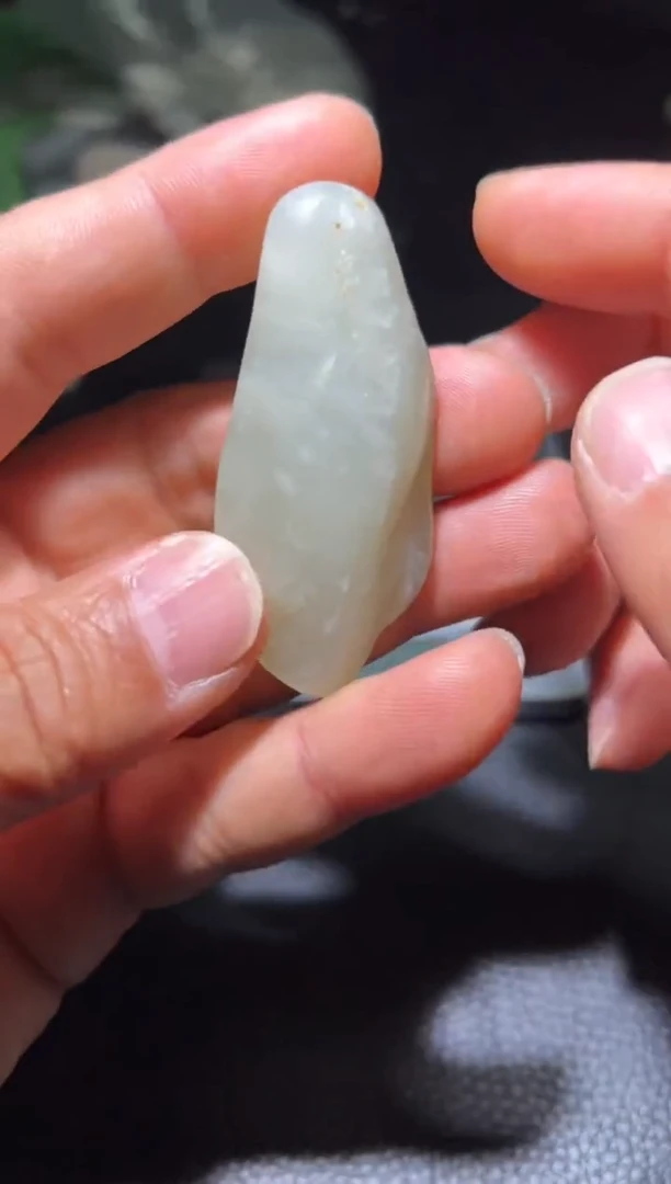 未镶嵌和田玉珠宝奇石18