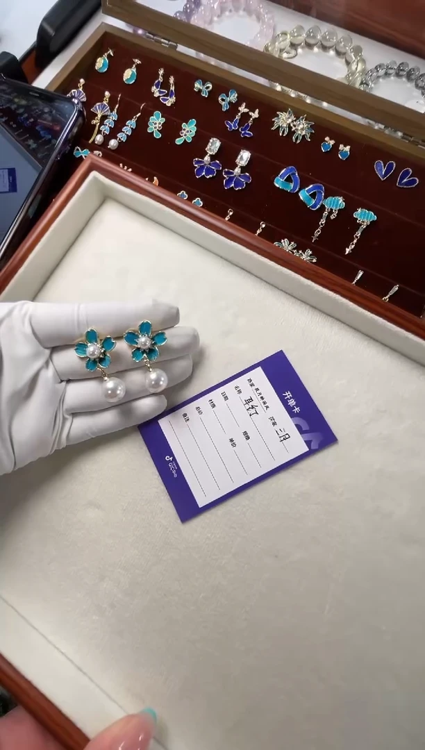 三**?，珐琅耳针-孤品