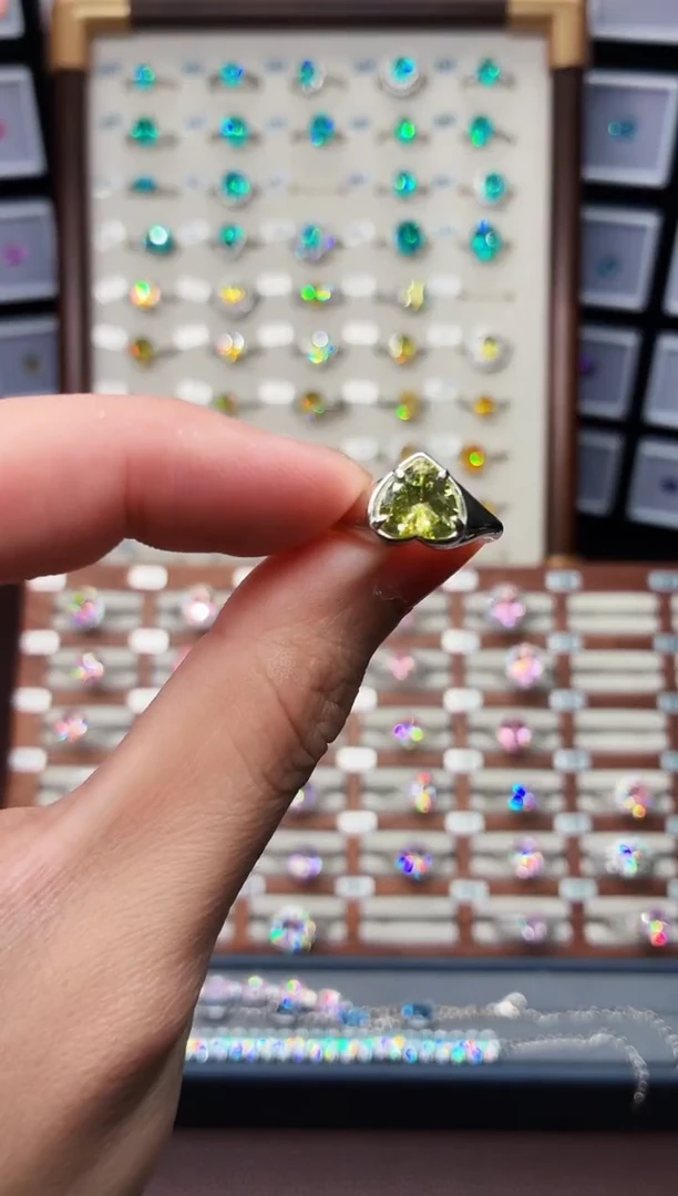 银S925镶嵌戒指金绿宝石1888