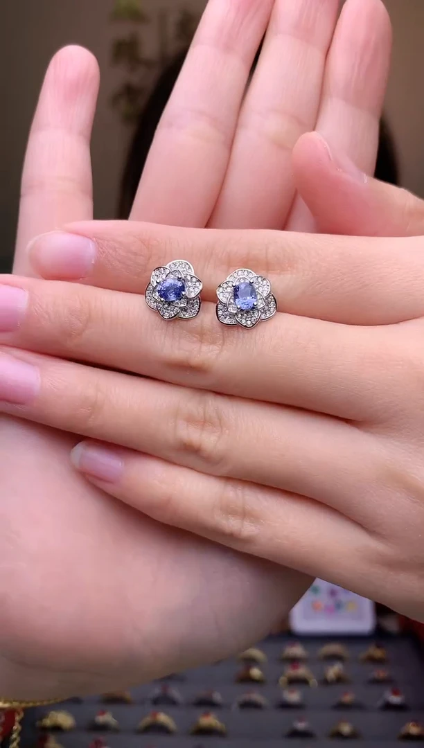 【闪购商品】蓝宝石耳饰银S925镶嵌耳饰