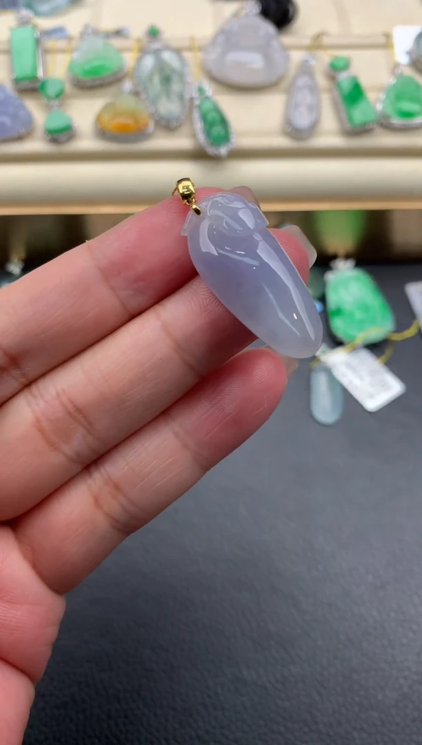 翡翠18K金镶嵌颈饰A638