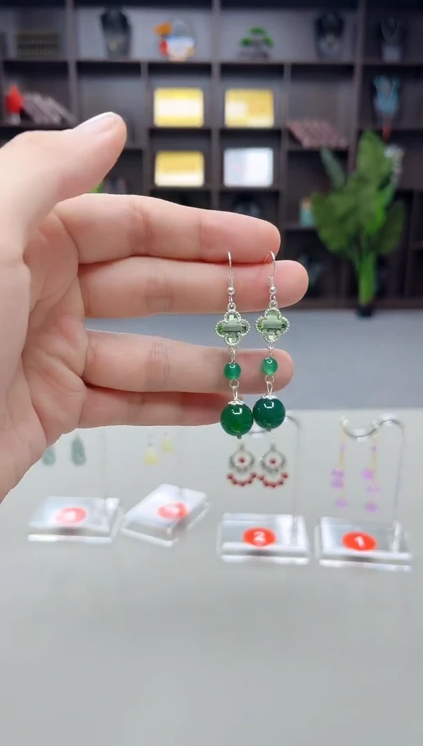 银S925镶嵌耳饰玛瑙/玉髓705000