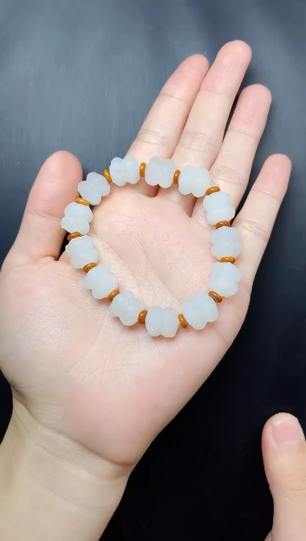 手串未镶嵌和田玉并蒂莲手串06