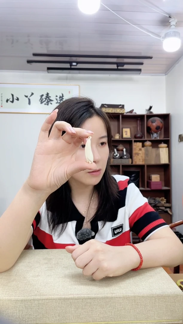 乌木类端景台空*225短塑料玉兰花摆件木木木