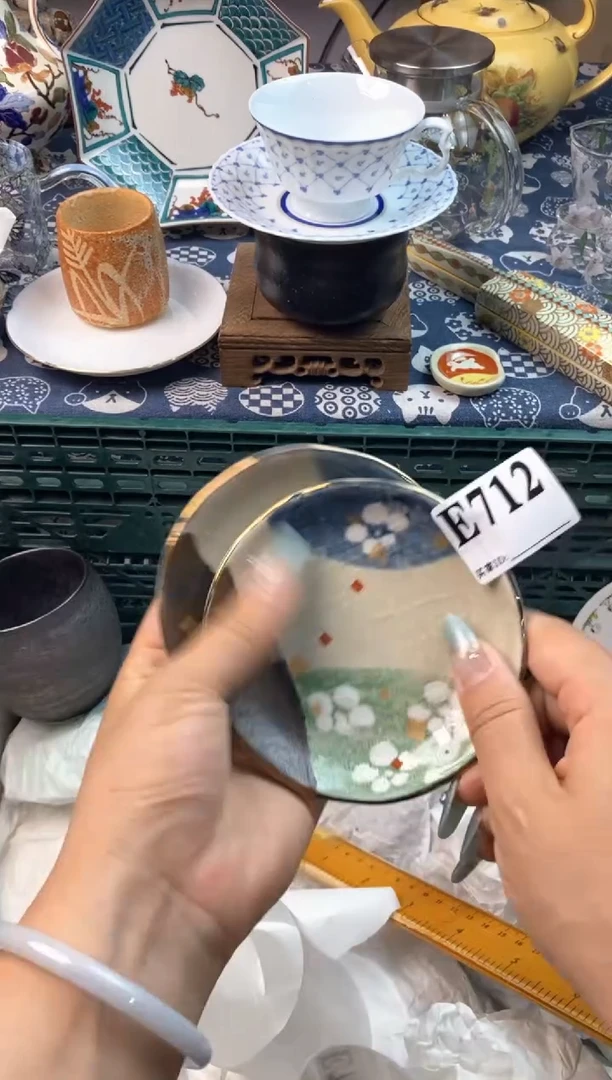 瓷片[○･｀Д´･ ○][○･｀Д´･ ○]