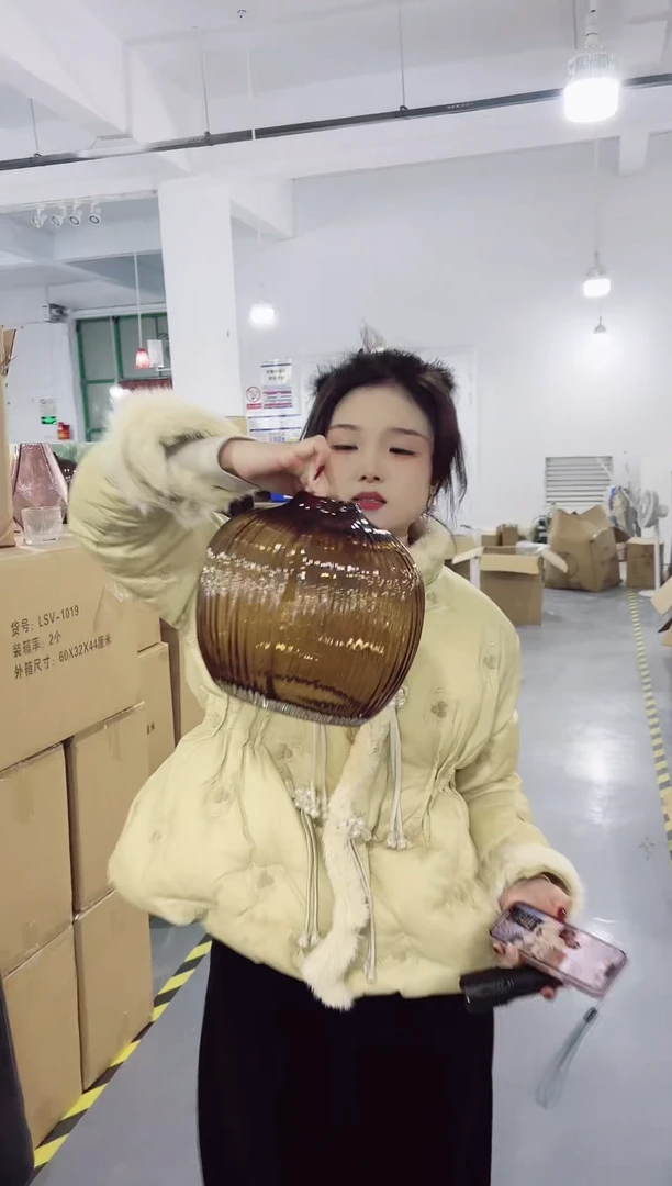 【闪购商品】玻璃私花主义花瓶厂-微瑕--QME3