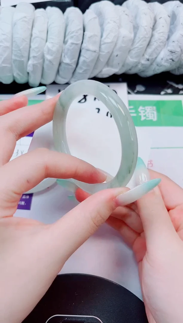 石英质玉手镯未镶嵌202-54/55