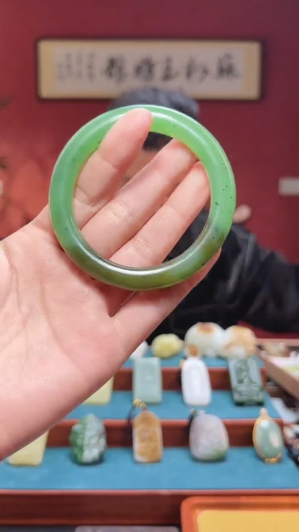 吊坠(不含链)未镶嵌和田玉吊坠(不含链) 未镶嵌 和田玉