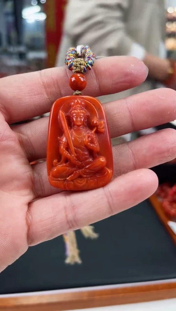 【闪购商品】南红玛瑙吊坠未镶嵌一个/条
