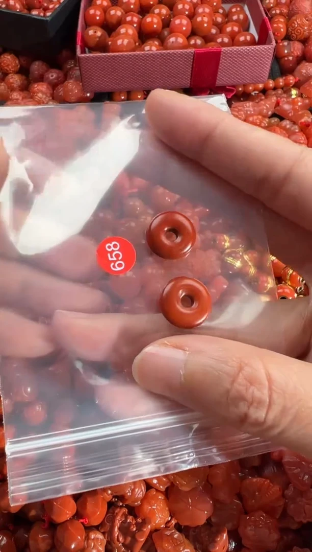 【闪购商品】南红玛瑙颈饰未镶嵌4