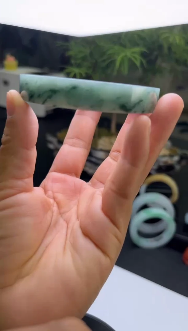 定制翡翠手镯未镶嵌59飘花