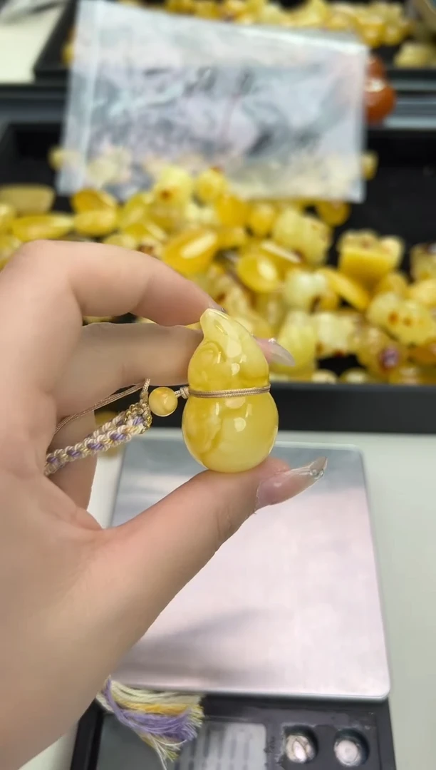 裸石琥珀未镶嵌琥珀蜜蜡吊坠