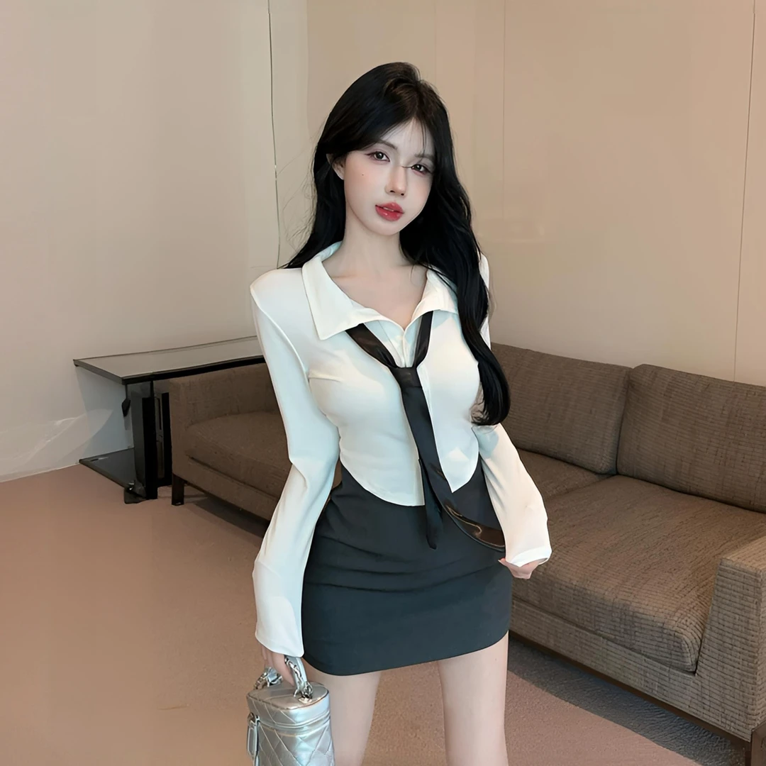 纯欲性感包臀短裙制服秋季学院风显瘦套装气质收腰短款上衣两件套