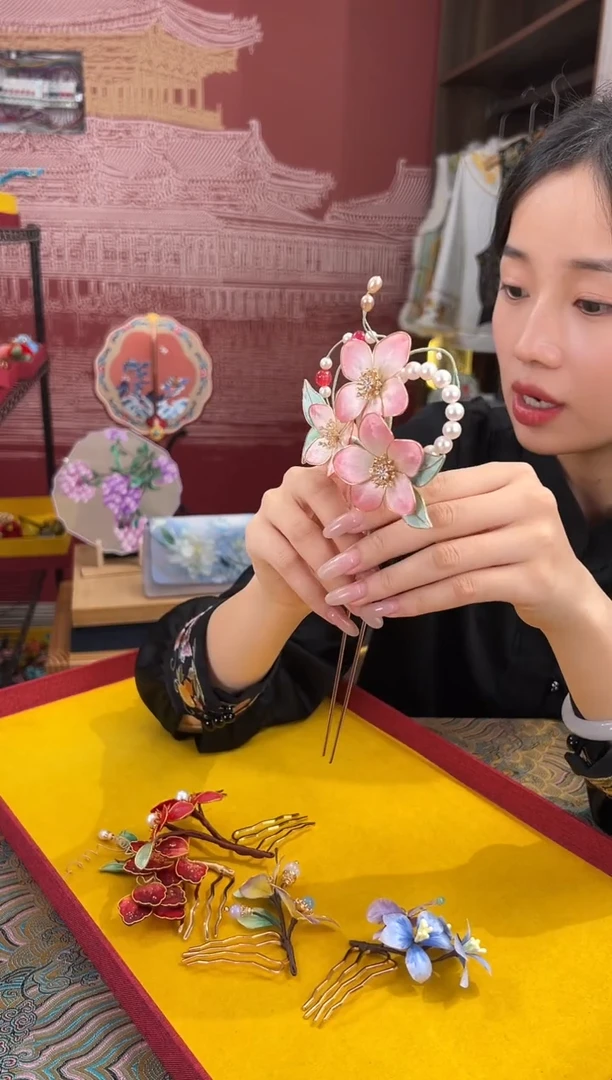 【闪购商品】刺绣非遗绒花（发饰）