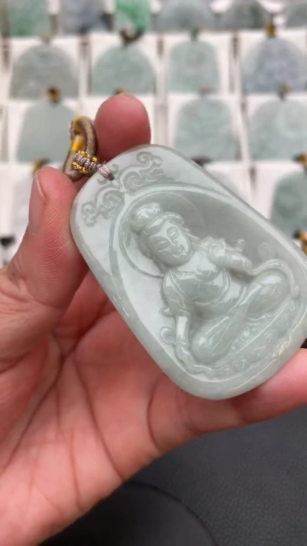 颈饰未镶嵌翡翠天然缅甸翡翠A货180
