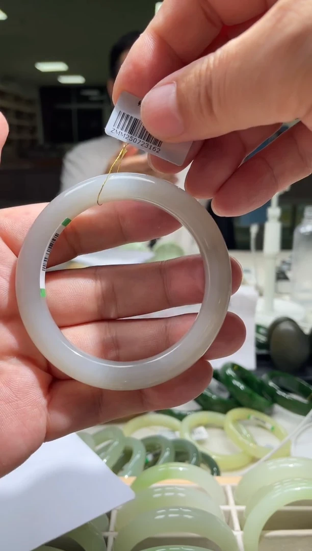 未镶嵌手镯和田玉56-57圈口 3162