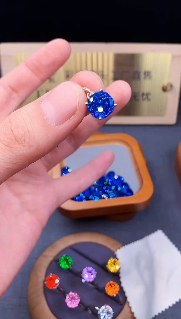 颈饰托帕石银S925镶嵌5635