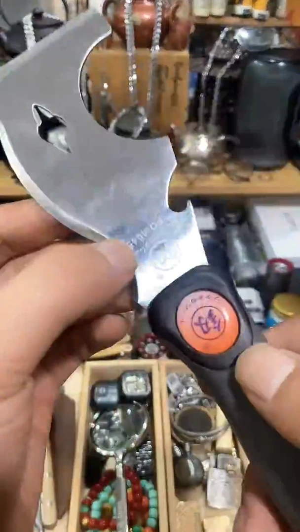 瓷片闪购商品  如图所示