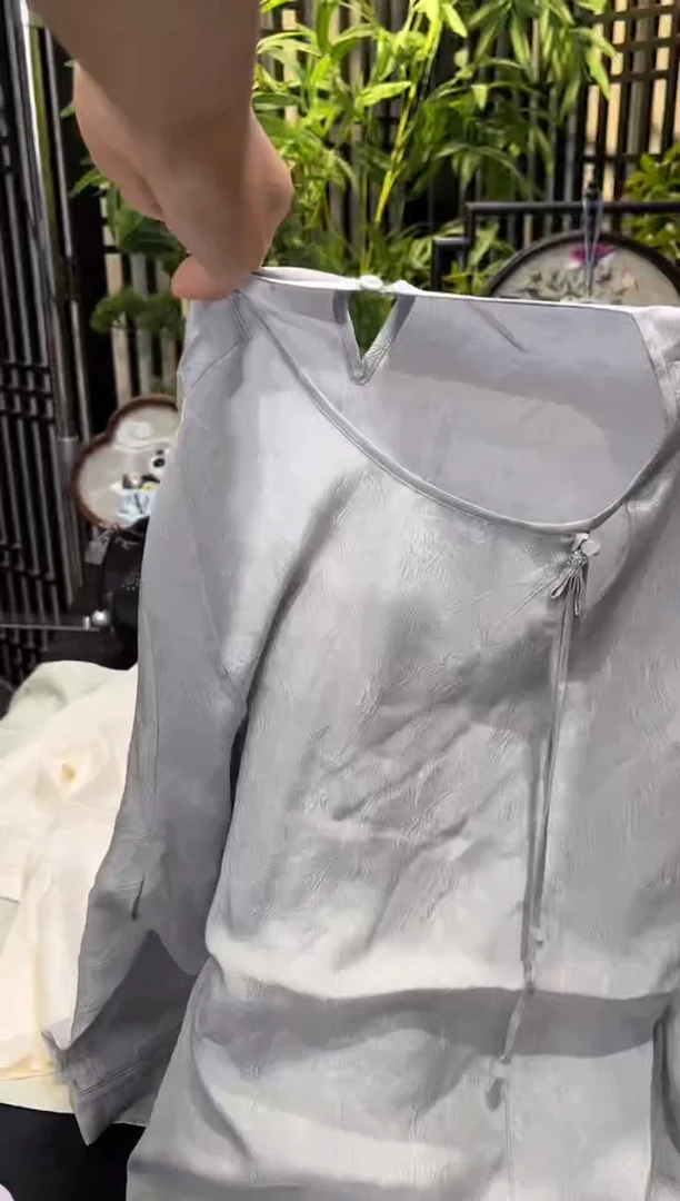 织绣?非遗绒花饰品