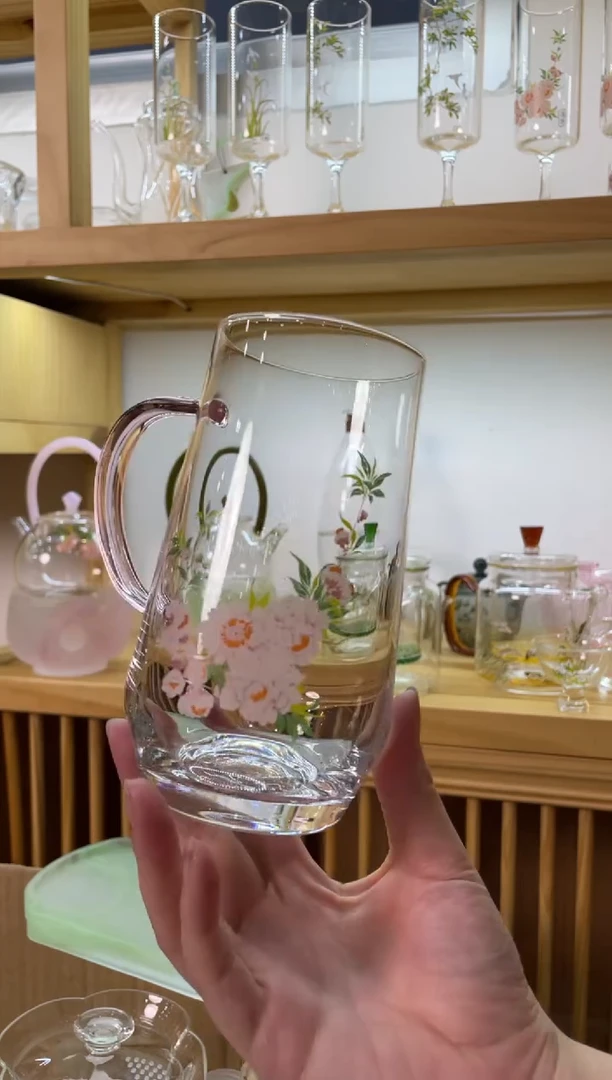 九河春意绿茶杯粉把桃花啊