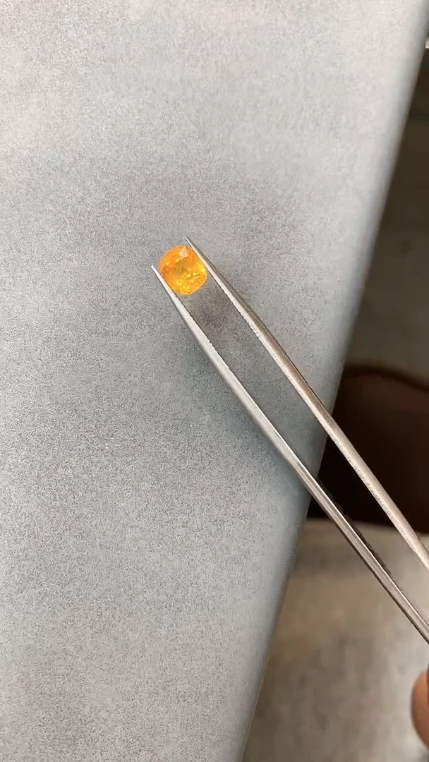 未镶嵌裸石石榴石（芬达石）芬达石裸石1.45ct