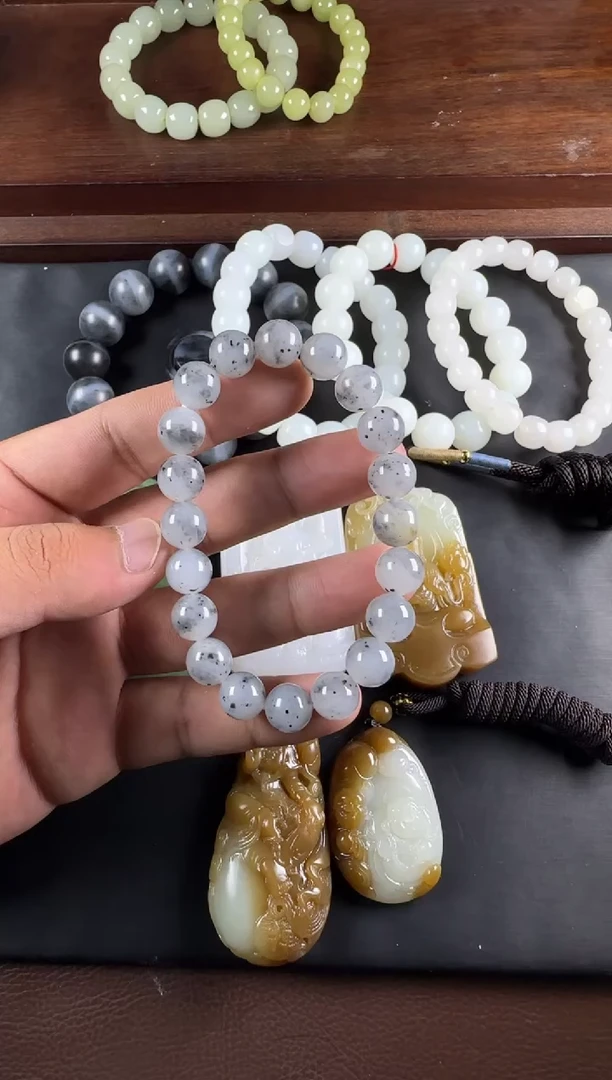 和田玉未镶嵌挂件和田玉手串