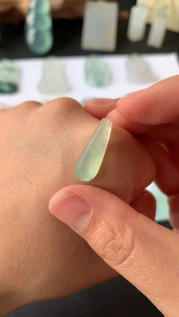 【闪购商品】定制翡翠未镶嵌翡翠