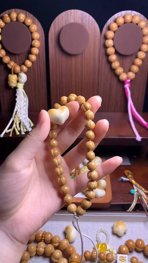 吊坠猴头核桃松**茗全品小馒头爱心素手持