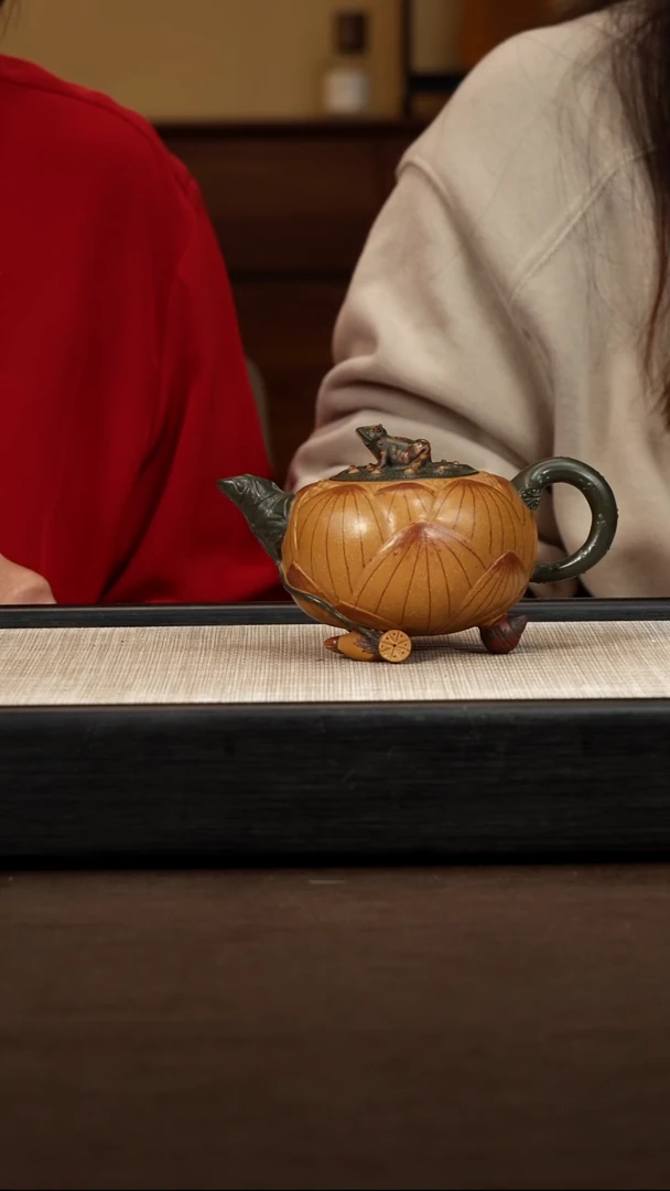 茶壶紫砂【P069】青蛙莲子 230c  GJF