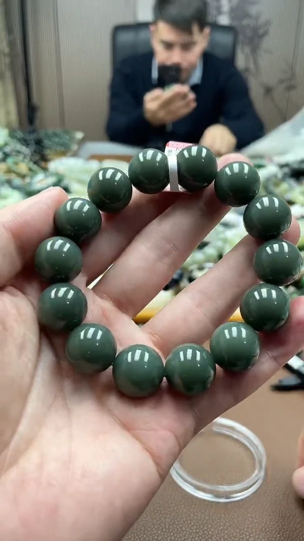 未镶嵌手串和田玉沙枣青16圆