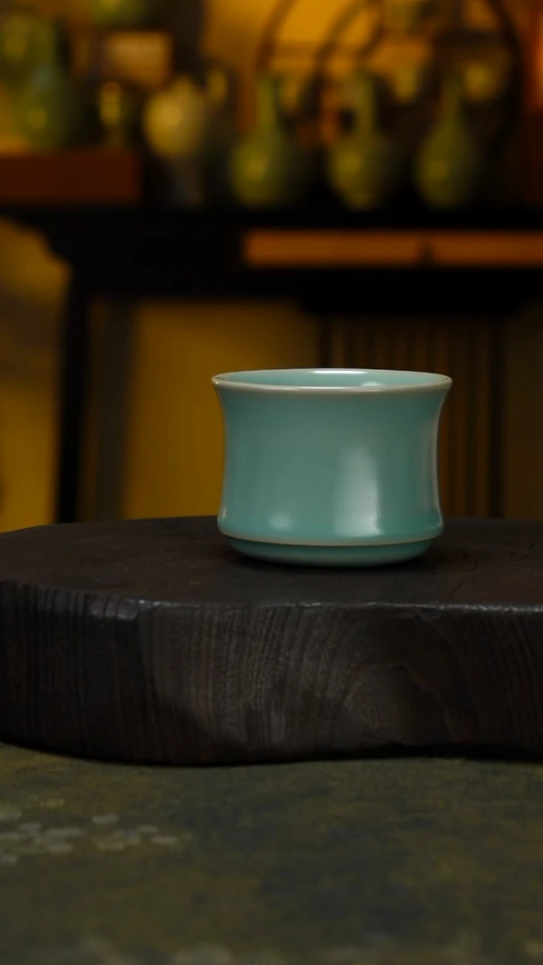 杯子瓷玉璧底束腰马蹄杯-微微不完美