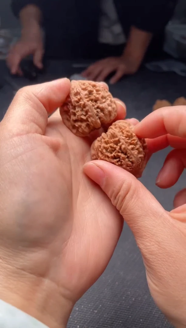 把件文玩核桃w304  满天星35尺