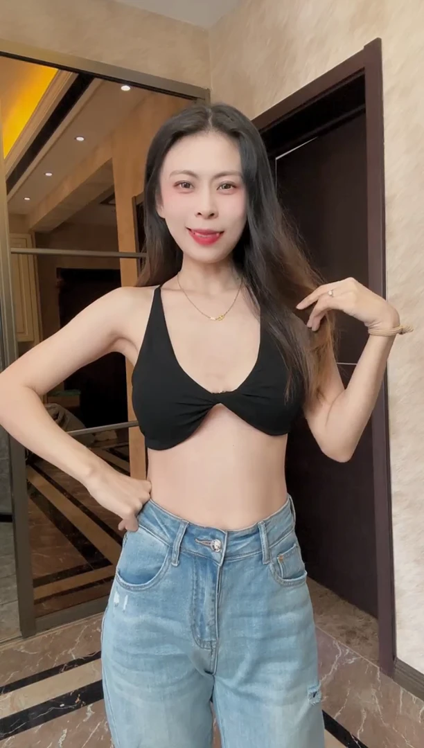 2025春夏新款性感辣妹法式交叉深V大露背外穿一体式吊带背心上衣