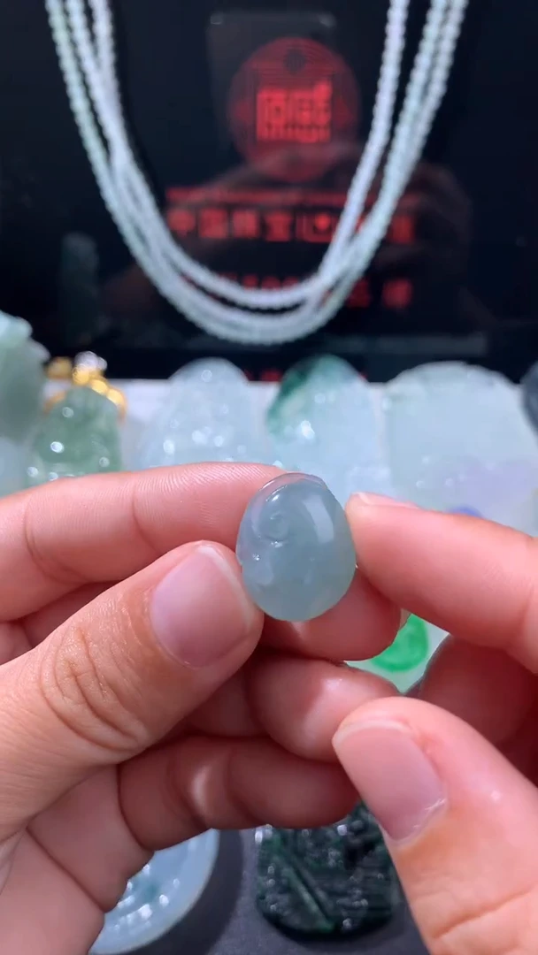 未镶嵌定制翡翠