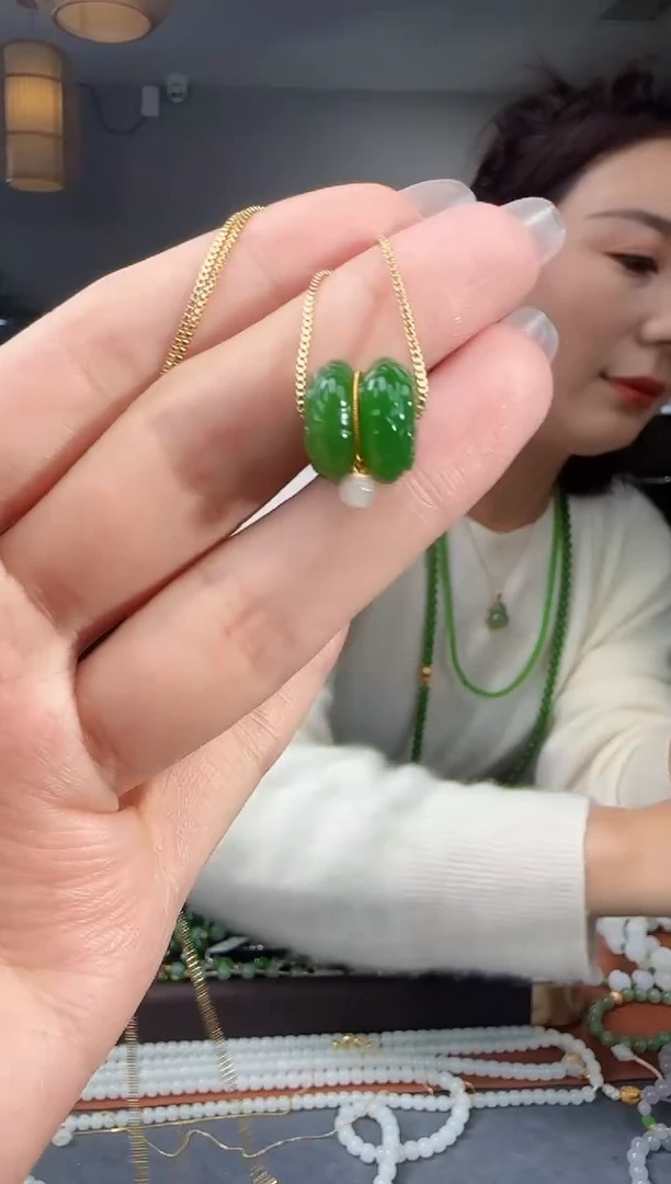 吊坠(不含链)未镶嵌和田玉1
