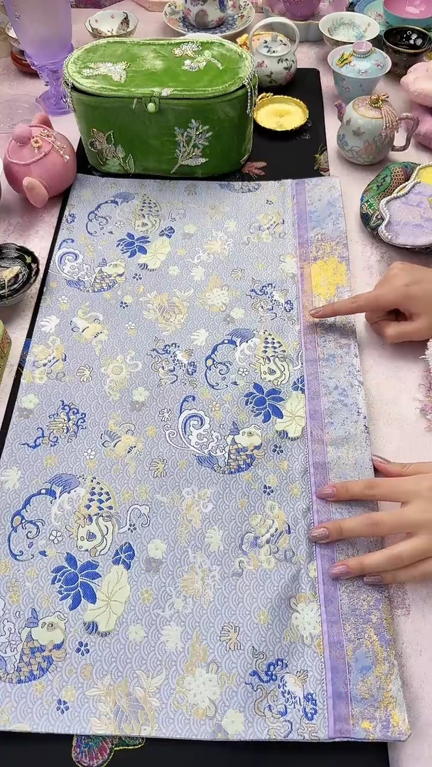 61蓝色锦鲤茶席