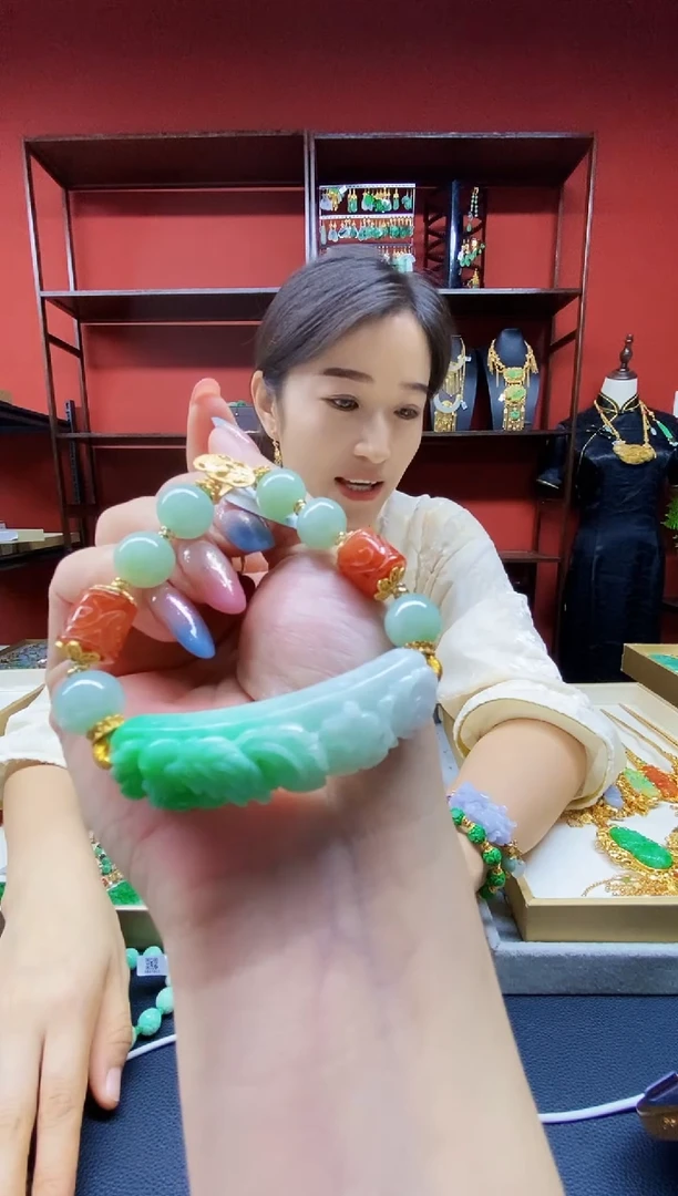 颈饰未镶嵌翡翠翡翠手牌