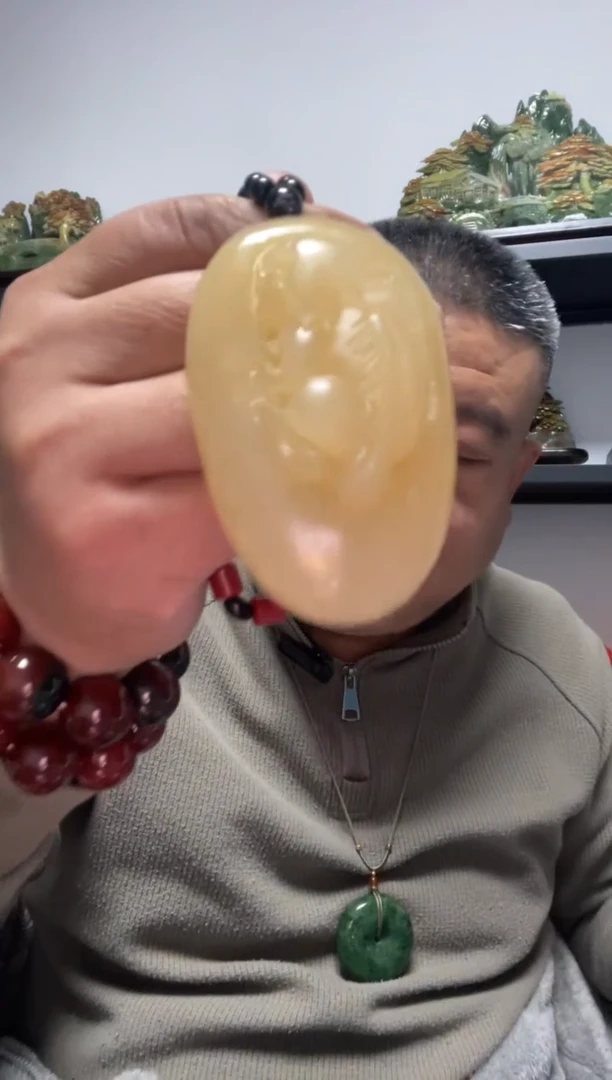 未镶嵌手把件石英质玉貔貅雕刻