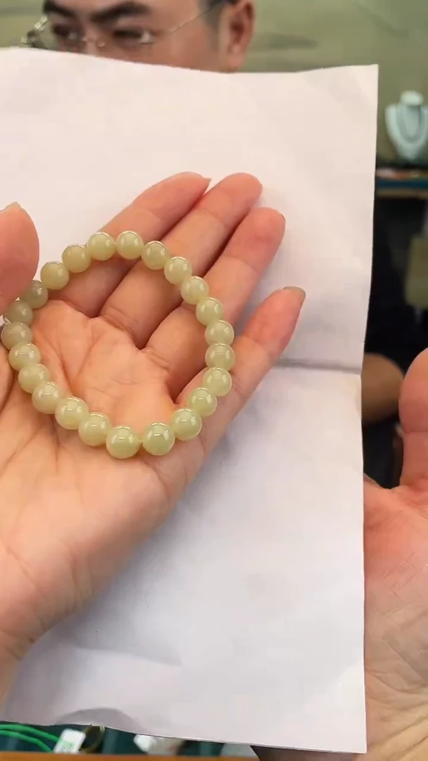 未镶嵌手串和田玉卡8