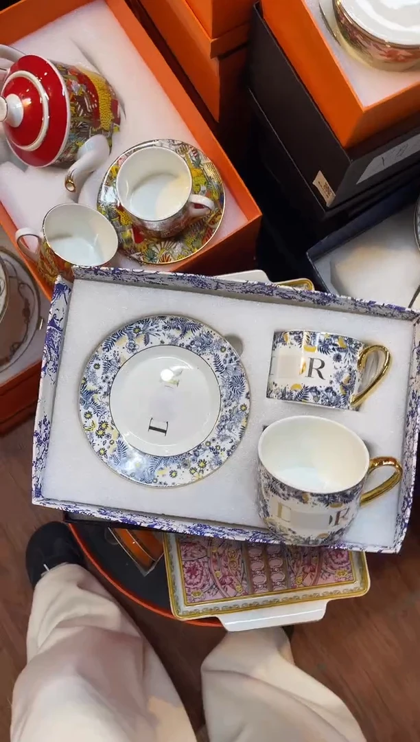 杯鸿辉家品牌瓷器，京东包邮！