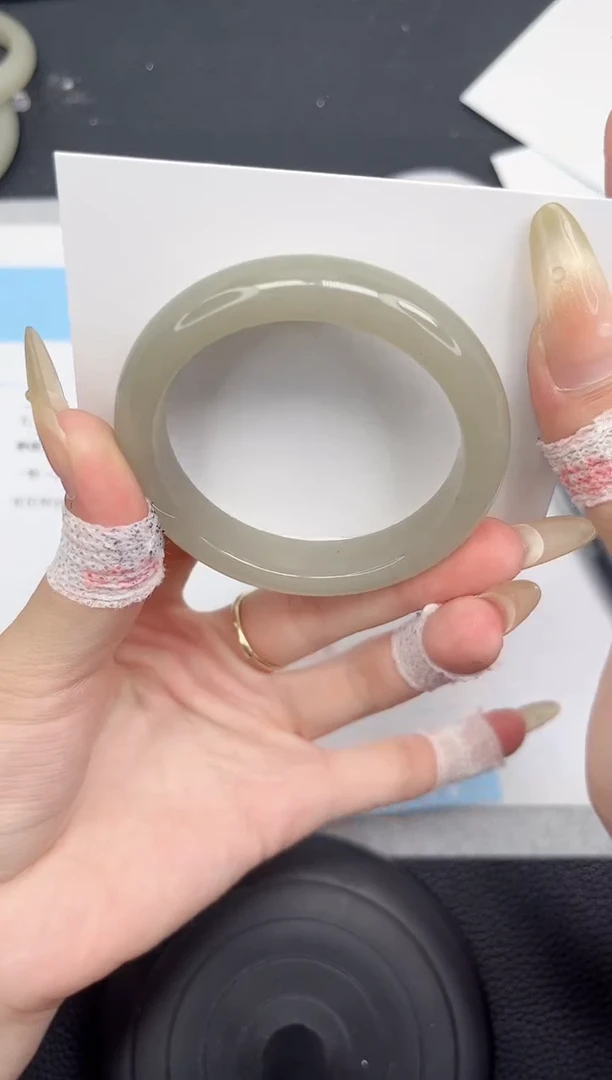 石英质玉手镯未镶嵌326-51.8