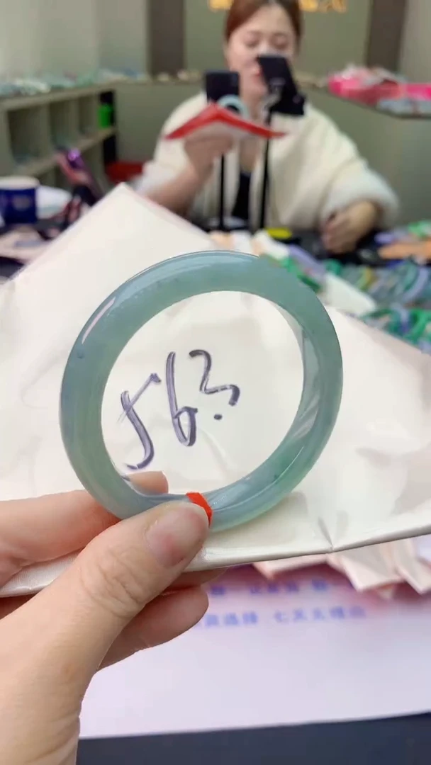 【闪购商品】翡翠手镯未镶嵌0817414883